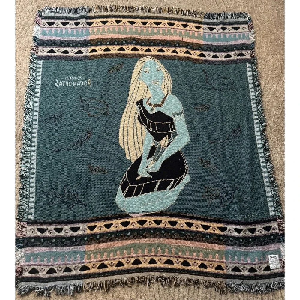 Rare!  Vintage 1990s Beacon Disney Pocahontas Tapestry fringe Throw Blanket